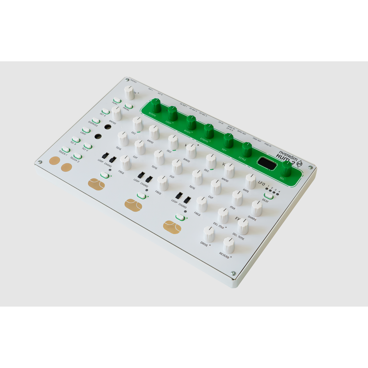 Nyström HUM 2 schuin van opzij, met knoppen, schakelaars en messing touchpads