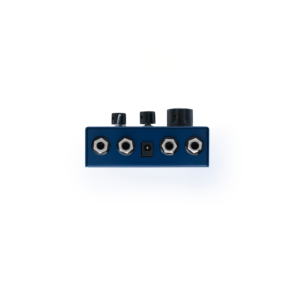 Dreadbox Darkness reverbpedaal, achterpaneel